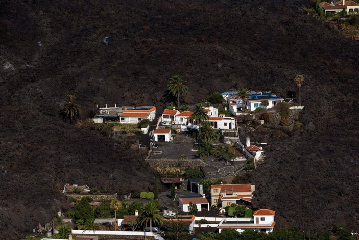 İspanya hükümeti, La Palma Adası'nı felaket bölgesi ilan etti
