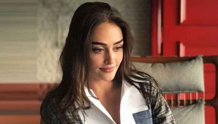 Esra Bilgiç kimdir? Kanunsuz Topraklar'ın Gülfem'i...