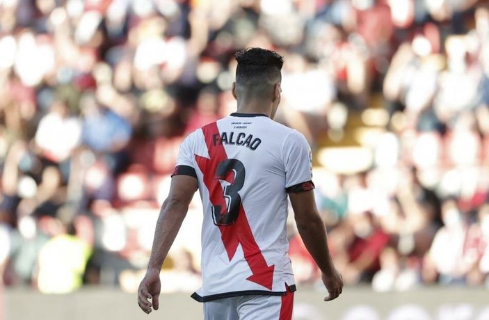 Falcao'dan Galatasaray'a yeni fatura