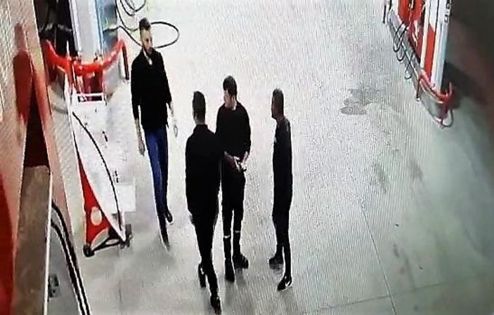 i Denizli’de alkollü maganda husumetlisi yerine başkasını vurdu