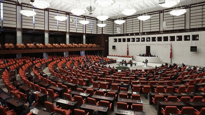 Meclis'teki 23 yıllık elektronik sistem yenilendi