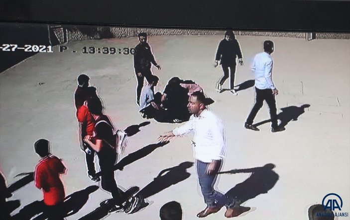 Siirt'te dili boğazına kaçan öğrenciyi, öğretmeni kurtardı