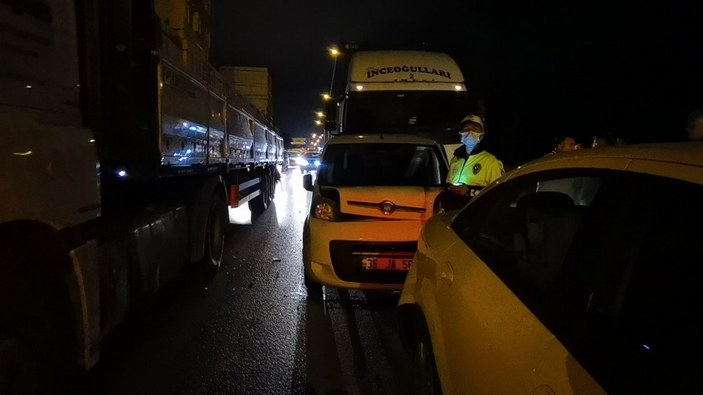 Bursa’da sürücüyü darbedip kaçtı, zincirleme kazaya neden oldu