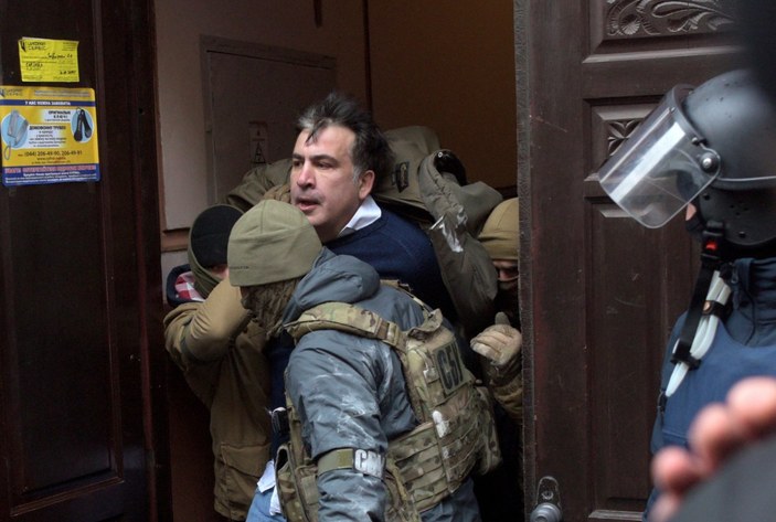 Gürcistan'ın eski Cumhurbaşkanı Mihail Saakaşvili gözaltına alındı