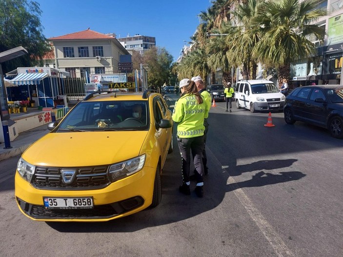 İzmir'de sivil polislerden taksi denetimi: 18 şoföre ceza kesildi