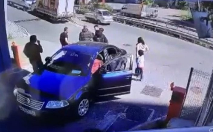 Seyrantepe’de tacizciyi vuran genç kız: Dalga geçiyordu