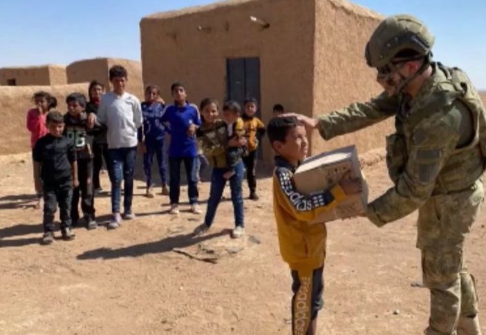 Mehmetçikten Suriye'de yardım eli