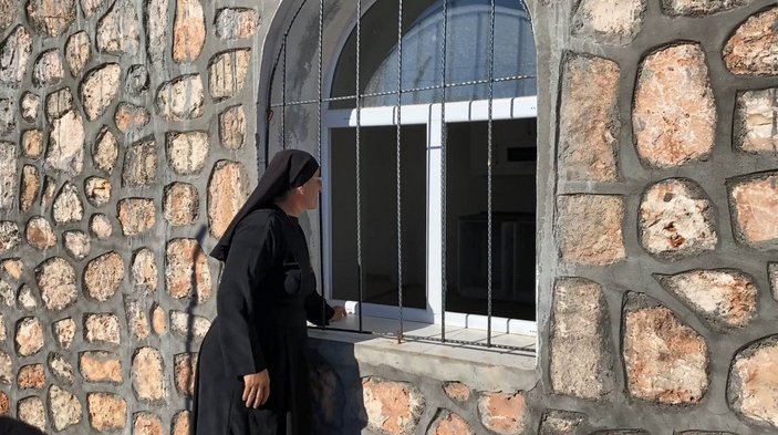 Süryani rahibe, 36 yıl sonra Mardin’deki köyüne döndü