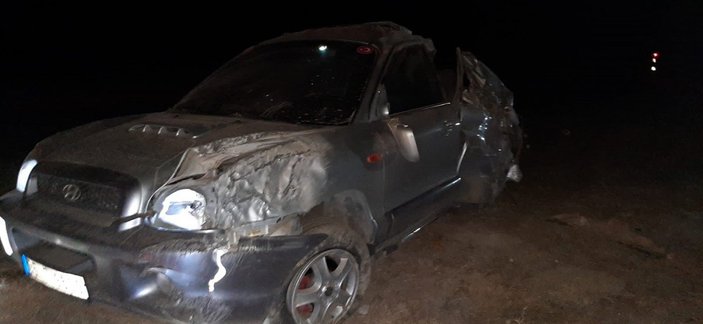 Afyonkarahisar'da 14 yaşındaki sürücü kaza yaptı: 1 ölü, 4 yaralı