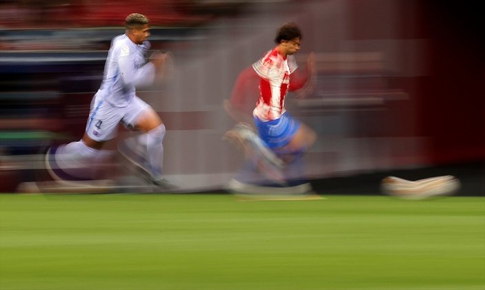 Atletico Madridli Suarez, eski takımı Barcelona'ya ilk golünü attı