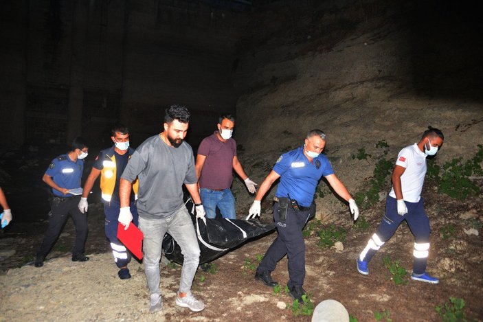 Adana'da çürümüş erkek cesedi bulundu
