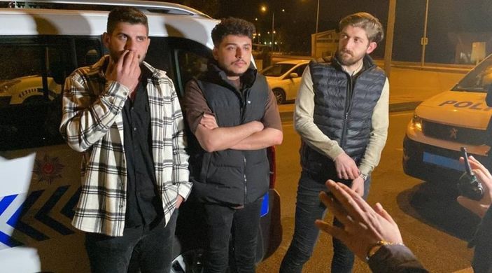 i Bursa'da drift yapan alkollü sürücü polis aracına çarptı
