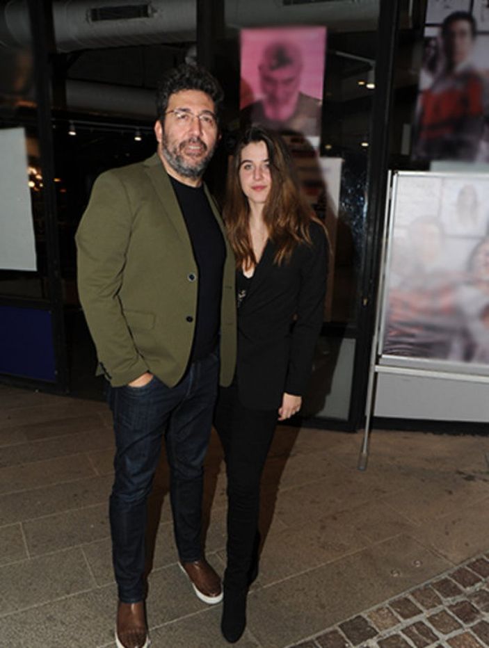 Emre Kınay ve Emine Ün'ün kızı güzelliği ile büyüledi! Annesinin kopyası