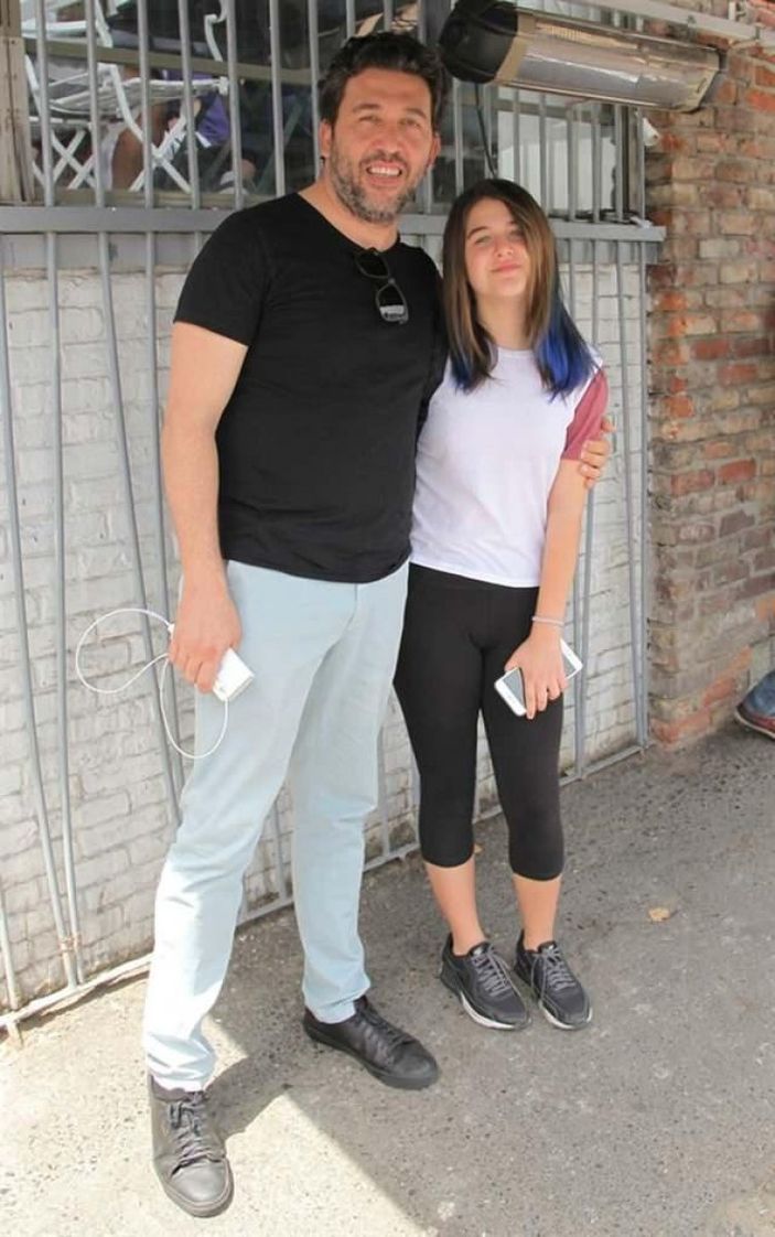 Emre Kınay ve Emine Ün'ün kızı güzelliği ile büyüledi! Annesinin kopyası