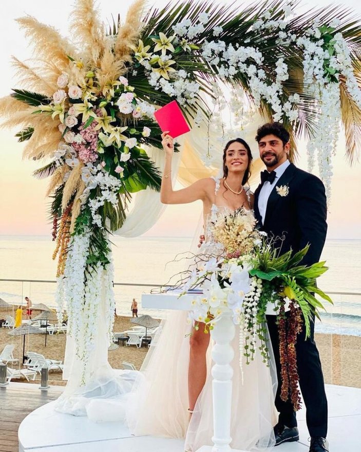 Melisa Emirbayer ve Sami Hamidi evlendi