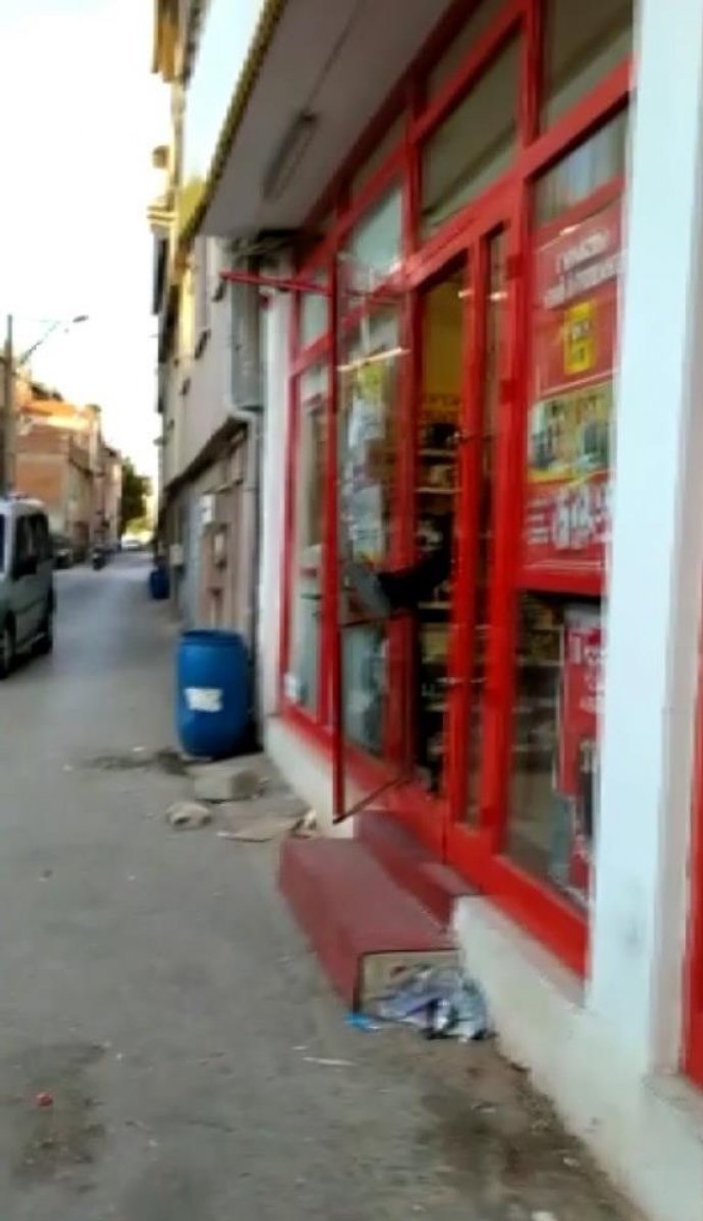 Bursa'da kaşar peyniri çalan hırsız markete kilitlendi