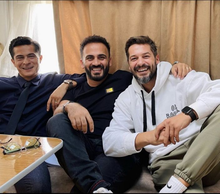 Onur Tuna'lı Mahkum'a bir yakışıklı daha! Sen Çal Kapımı dizisinden tanıdık...