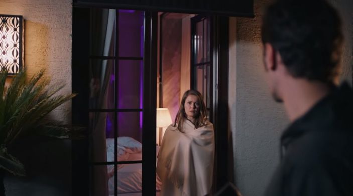 Camdaki Kız 14. bölüm 2. fragmanı: Hayri'den Nalan'a ilk hediye...