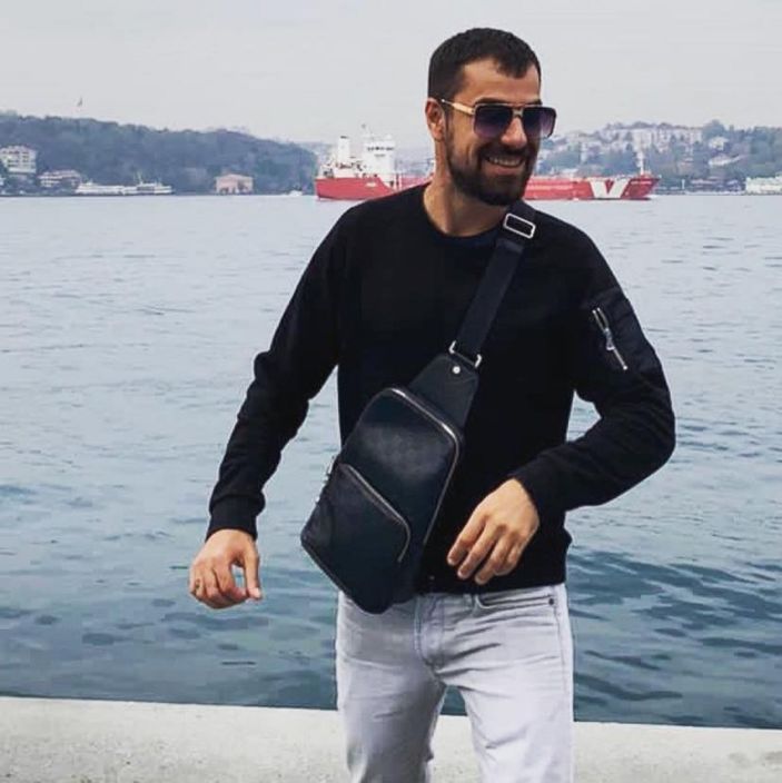 i Antalya'da kazada hayatını kaybeden gencin ölümü sevenlerini yasa boğdu