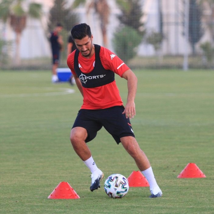 Nuri Şahin, Antalyaspor'da futbol sorumlusu oldu