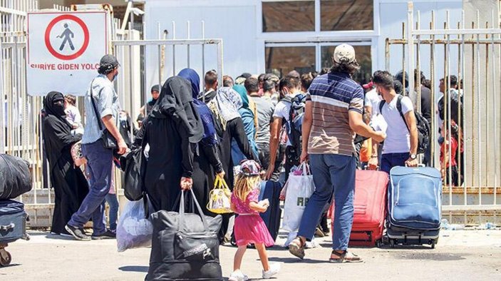 Türkiye'de 3.7 milyon Suriyeli geçici koruma statüsünde