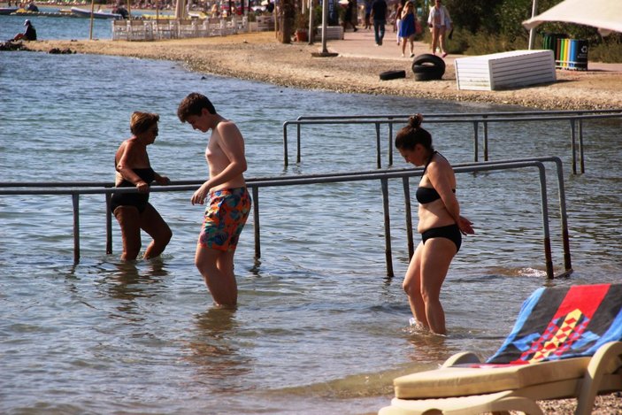 Bodrum sahilleri doldu taştı