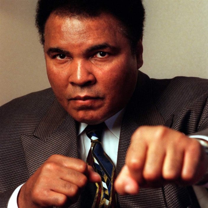 Muhammed Ali’nin resimleri 1 milyon dolara satıldı