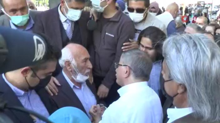 Ahmet Davutoğlu'na Kayseri'de 'ihanet' tepkisi