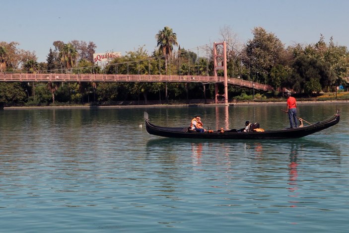 Yosunlarda temizlenen Seyhan Nehri eski güzelliğine kavuştu