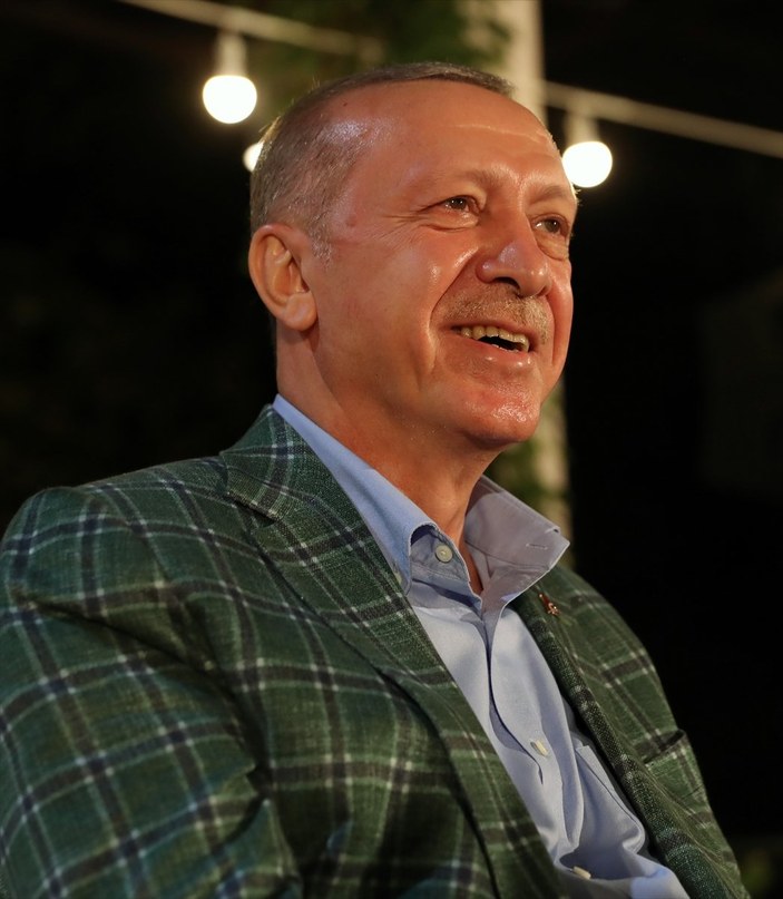Cumhurbaşkanı Erdoğan, Adana'da gençlerle buluştu