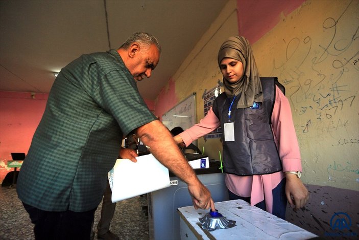 Iraklılar, erken genel seçimler için sandık başında