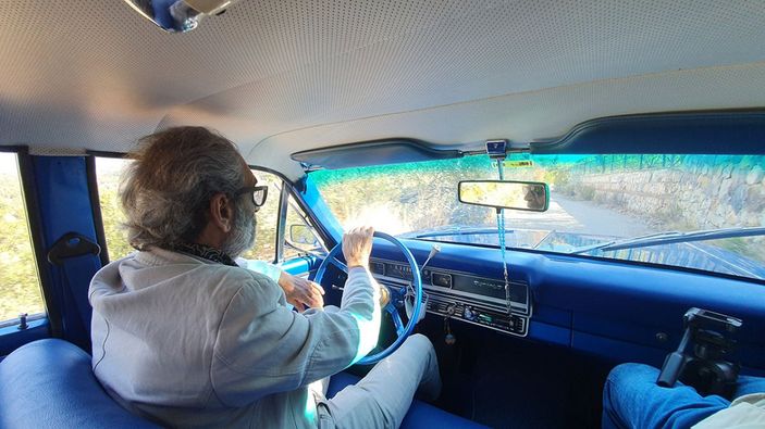 aa Balıkesirli iş adamının gözü gibi baktığı otomobil