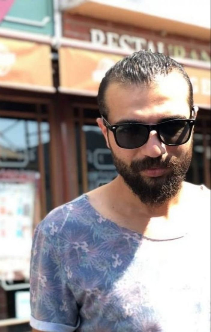 i İzmir'de 20 gün önce baba olan şahıs, bıçaklanarak öldürüldü