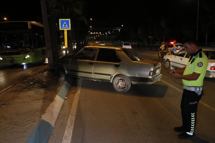 Adana'da polisten kaçarken kaza yapan kişinin aracında uyuşturucu bulundu
