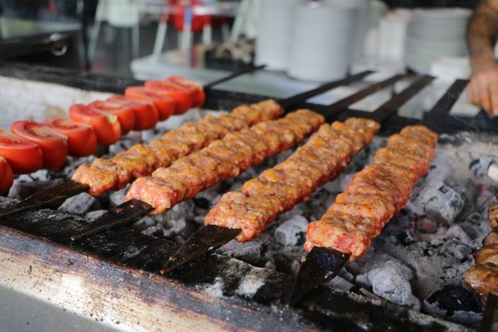 Adana’da 3 gün süren Uluslararası Lezzet Festivali’nde 35 ton et tüketildi