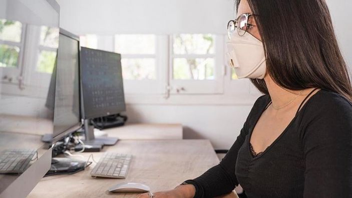 Koronavirüse yakalanan işçi kaç gün izinli, raporlu sayılır?