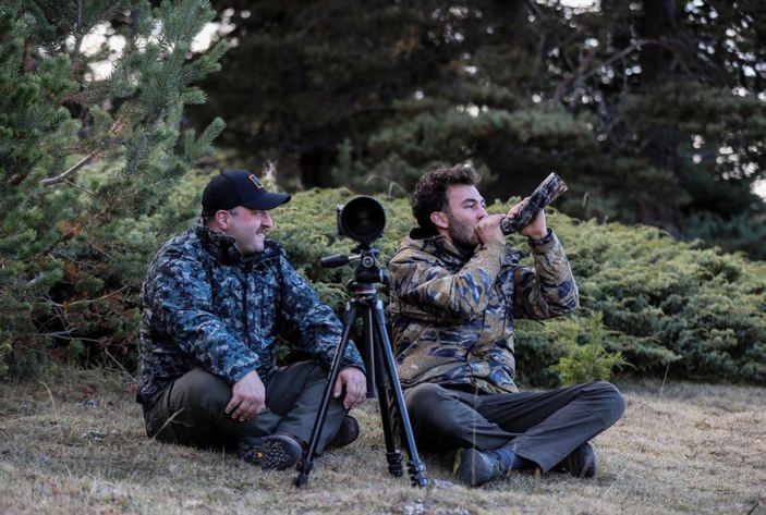 Mustafa Varank, kızıl geyiklerin peşinde