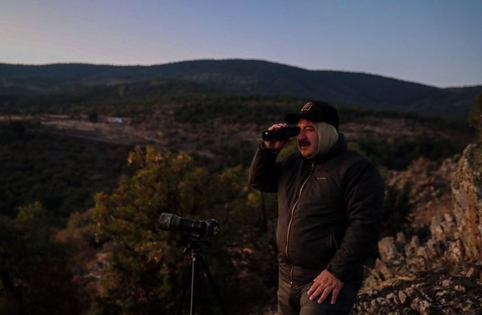 Mustafa Varank, kızıl geyiklerin peşinde