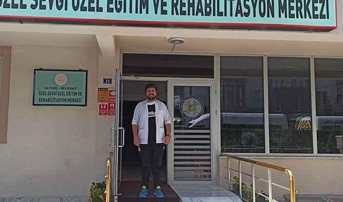 Kayseri'deki öğretmen, etkinliklerle öğrencilerini topluma kazandırıyor