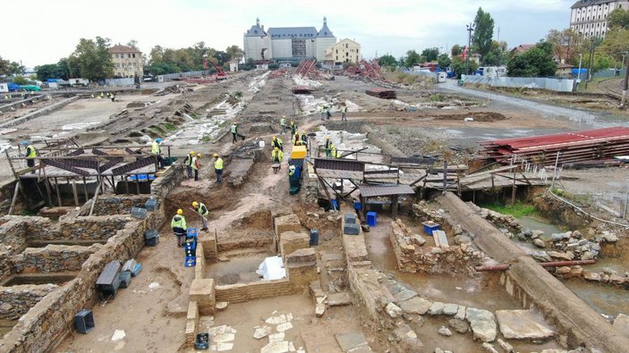 Kadıköy’de, Haydarpaşı Garı’ndaki kazılarda askeri sığınak bulundu