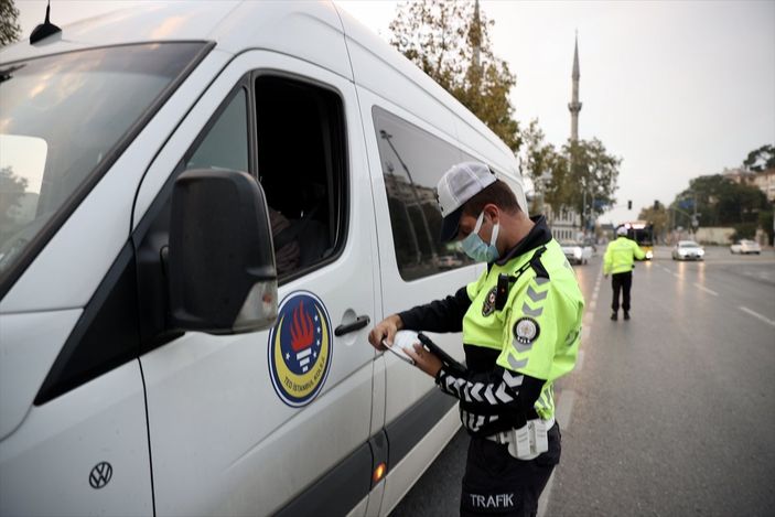 A İstanbul'da okul servislerine yönelik denetimler sürüyor