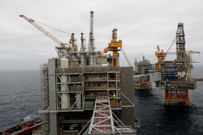 Norveç, petrol ve gaz aramaya devam edecek