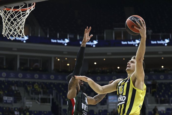 Fenerbahçe EuroLeague'de Kazan'ı farklı yendi
