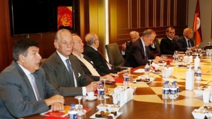 Galatasaray'da İstişare Komitesi ilk kez toplandı