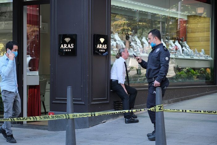 Şişli’de, mücevherat dükkanında 1 milyon liralık silahlı soygun yapıldı