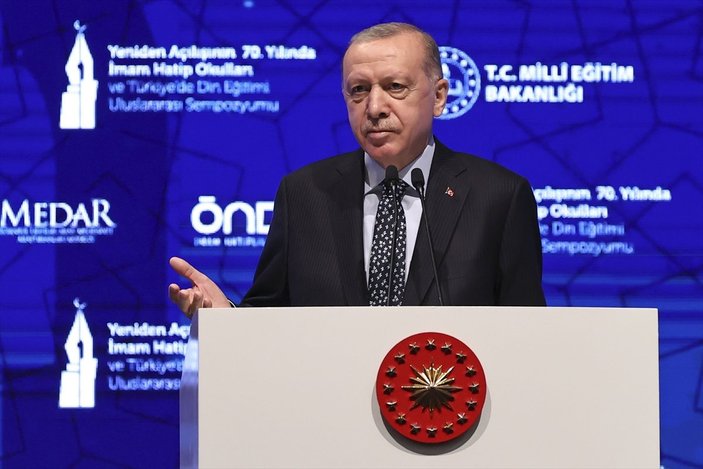Cumhurbaşkanı Erdoğan, 'İmam Hatip Okulları Sempozyumu'na katıldı