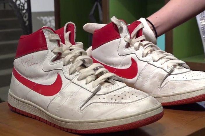 Jordan'ın ilk sezon ayakkabıları açık artırmada