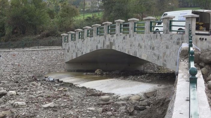Sinoplular selin ardından yapılan köprülerden şikayetçi