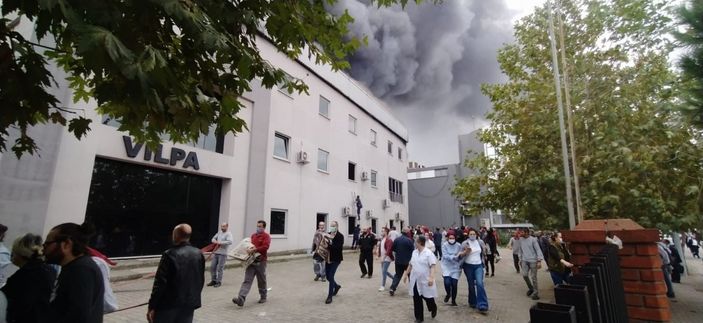 i Bursa'da elyaf fabrikasında yangın