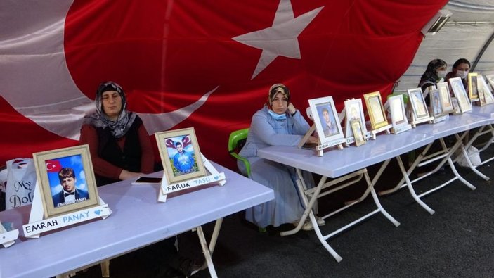 Diyarbakır'da nöbete katılan ağabey: Kardeşimi HDP kaçırdı